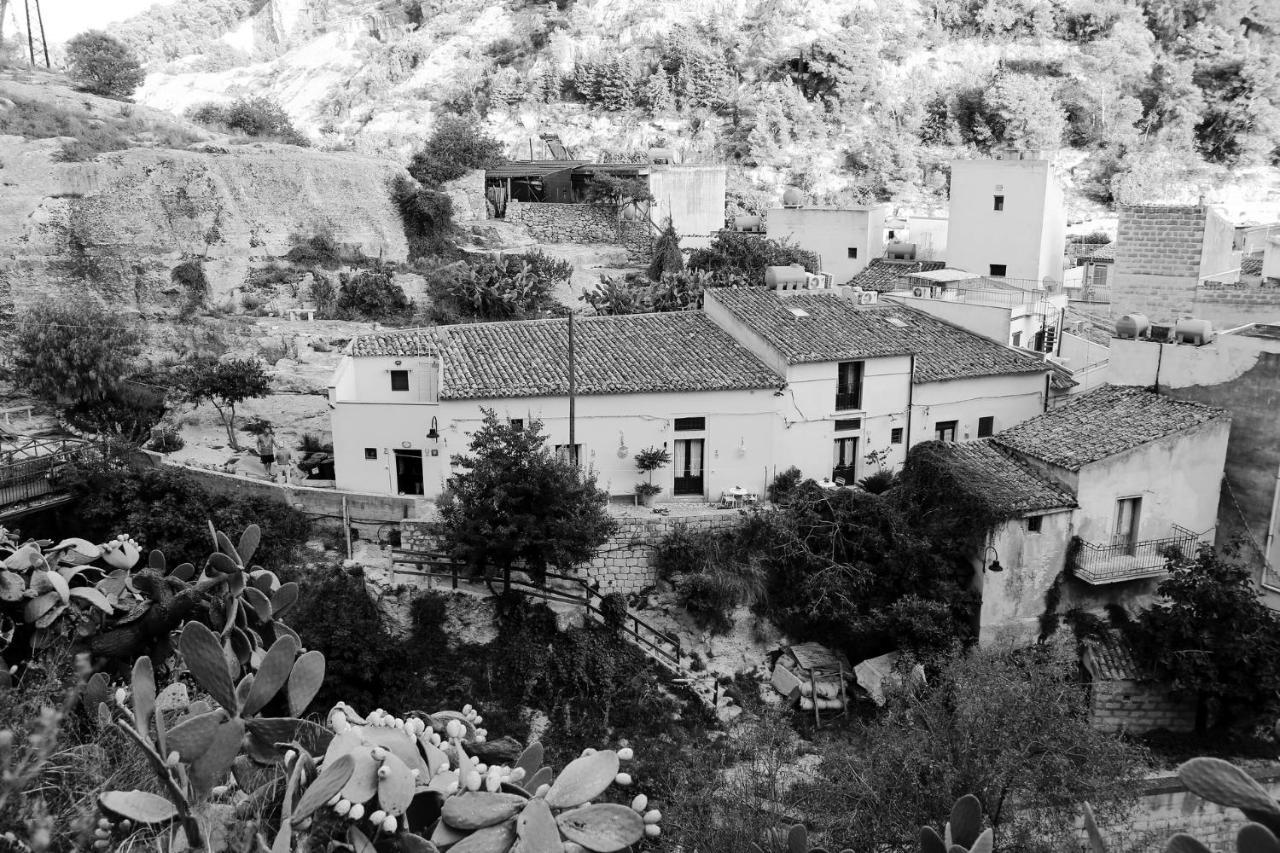 Le Dimore Dei Venti Apartment Ragusa Exterior photo