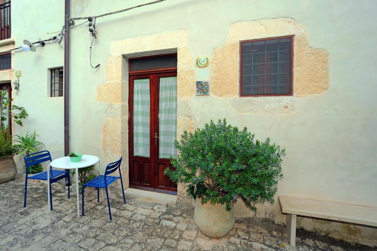 Le Dimore Dei Venti Apartment Ragusa Exterior photo