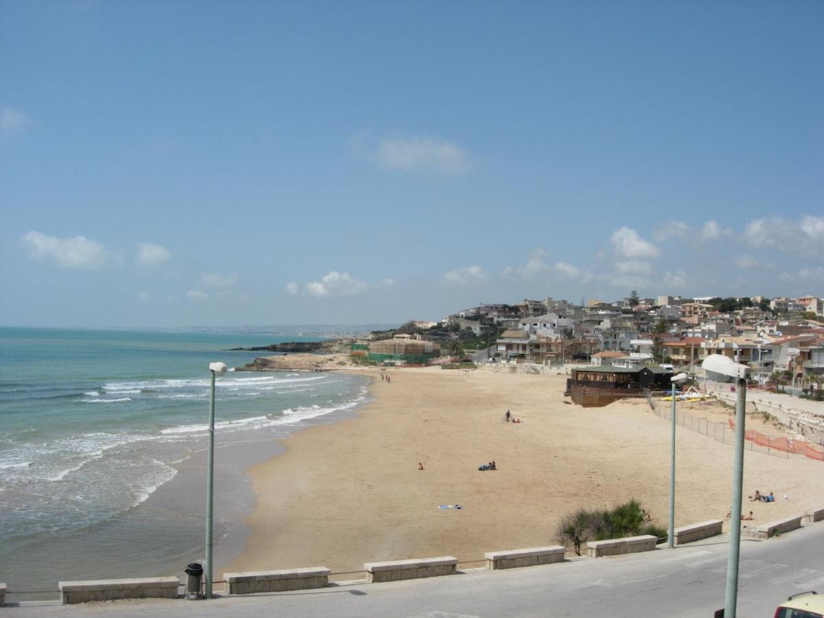 Le Dimore Dei Venti Apartment Ragusa Exterior photo